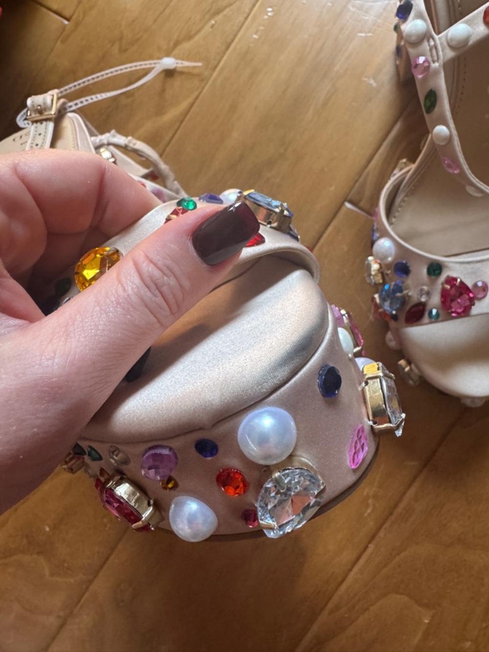 NWT Gianni Bini Calvan Jewel Ornamented Platform Dress Sandals Sz 8,5 - Picture 4 of 11